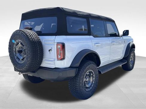 New 2025 Ford Bronco Outer Banks w/ Sasquatch Package AWD/4WD image 8