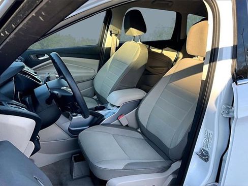 Used 2015 Ford Escape SE image 23