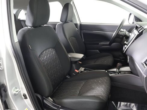 Used 2024 Mitsubishi Outlander Sport LE image 28