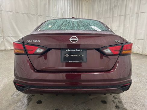 Used 2024 Nissan Altima 2.5 SV image 7