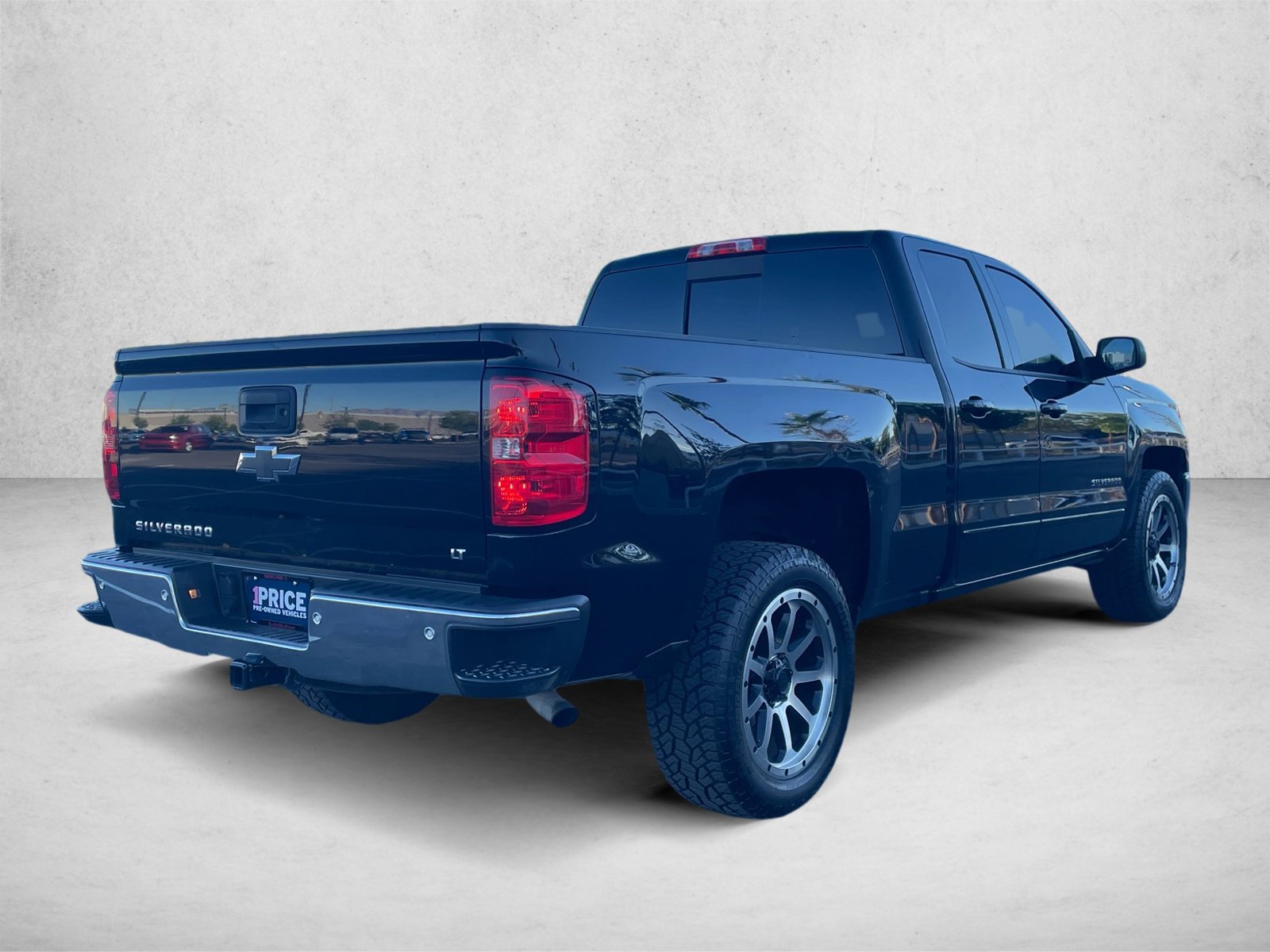 Used 2018 Chevrolet Silverado 1500 LT w/ All Star Edition RWD image 5
