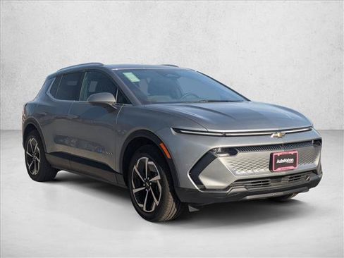 New 2026 Chevrolet Equinox EV LT AWD/4WD image 6