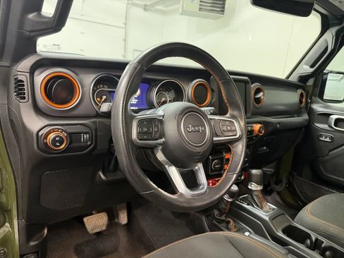 Used 2023 Jeep Gladiator Mojave w/ Cold Weather Group AWD/4WD image 4