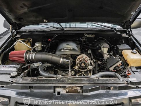 Used 1995 Chevrolet Tahoe 4WD 2-Door image 34