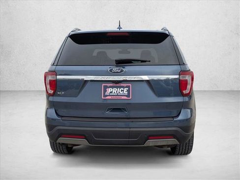 Used 2019 Ford Explorer XLT w/ Equipment Group 202A image 6