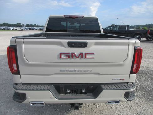 New 2026 GMC Sierra 1500 AT4 w/ AT4 Premium Package AWD/4WD image 5
