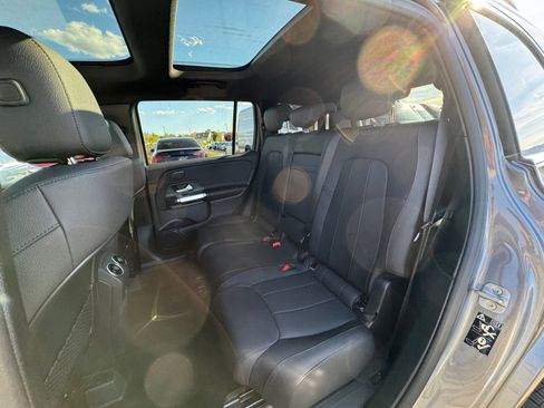 New 2026 Mercedes-Benz GLB 250 4MATIC image 17