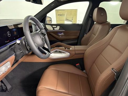 New 2026 Mercedes-Benz GLS 450 4MATIC image 11