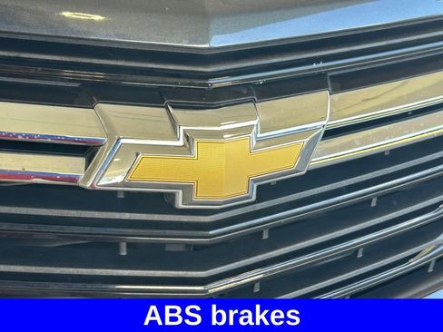 Used 2023 Chevrolet Equinox LT image 18