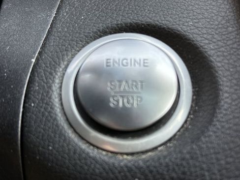 Used 2016 Mercedes-Benz C 300 4MATIC Sedan image 21