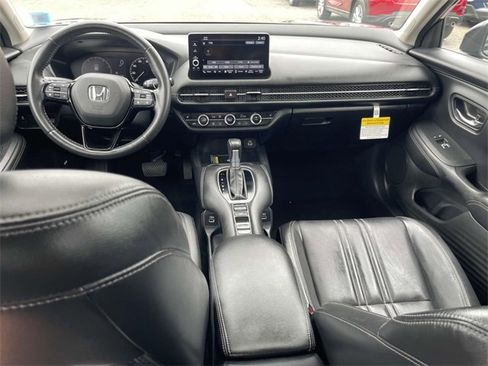 Used 2023 Honda HR-V EX-L image 12
