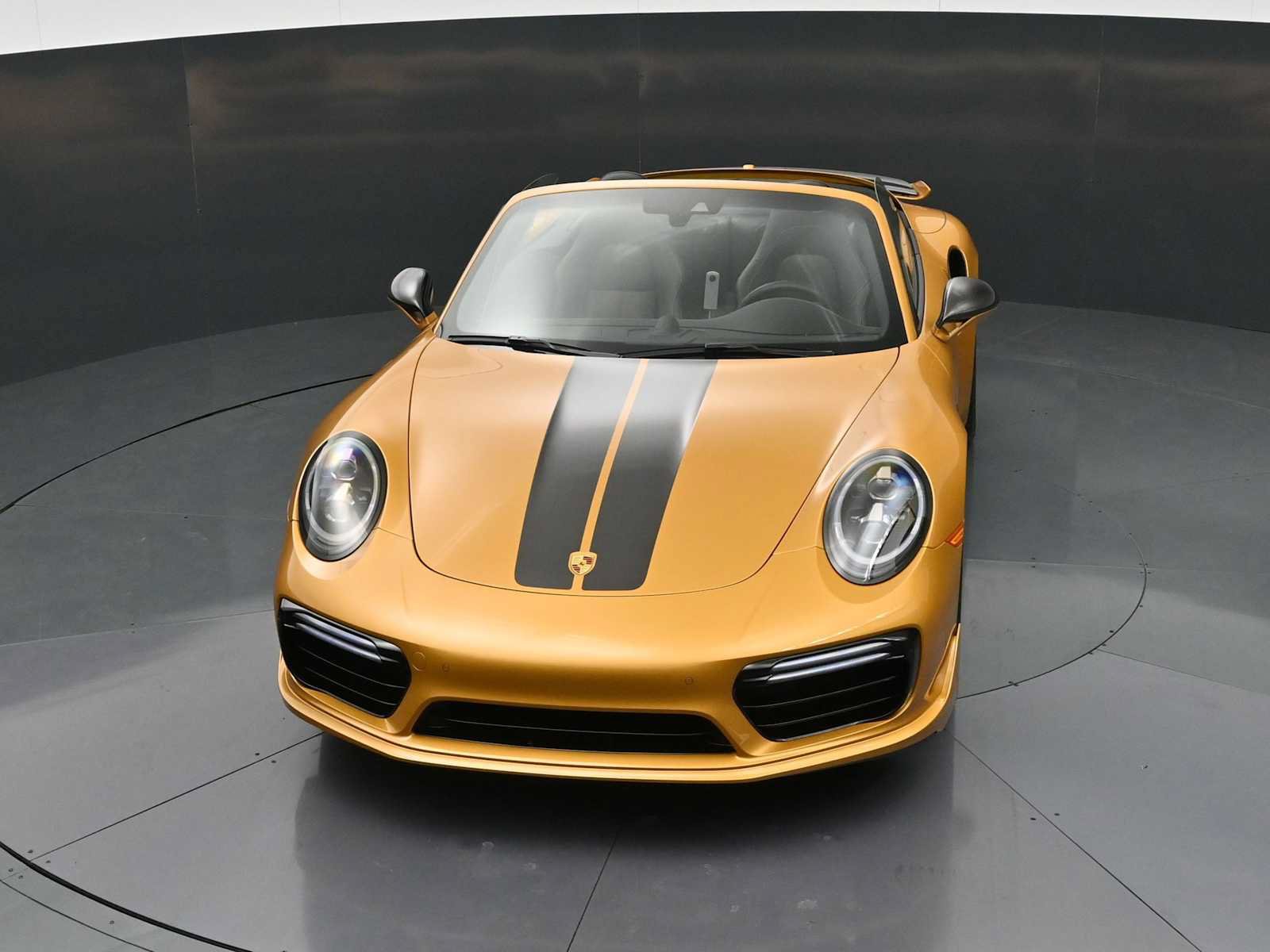 Certified 2019 Porsche 911 Turbo S AWD/4WD image 38