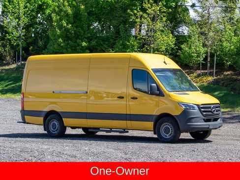 Used 2021 Mercedes-Benz Sprinter 2500 image 11