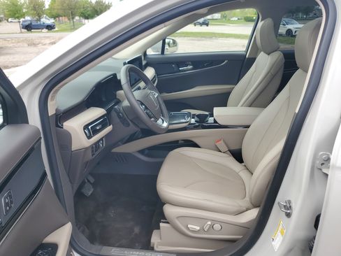 Certified 2023 Lincoln Nautilus Reserve AWD/4WD image 12