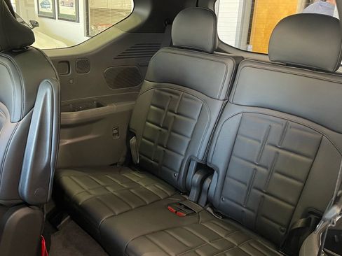 Used 2026 Kia EV9 Land w/ Nightfall Edition Package image 34