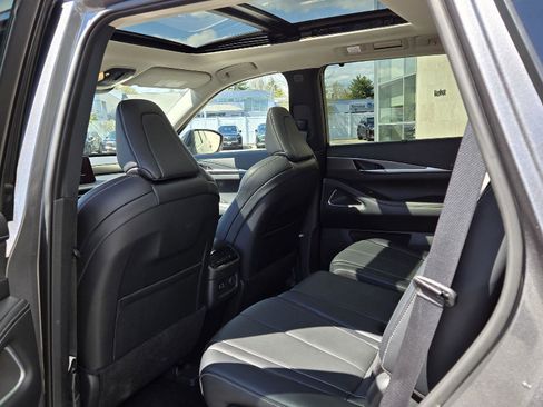 Certified 2023 INFINITI QX60 Luxe w/ Vision Package AWD/4WD image 22