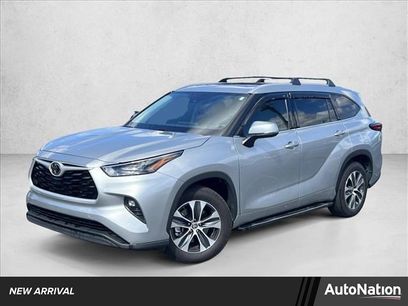 Used 2022 Toyota Highlander XLE
