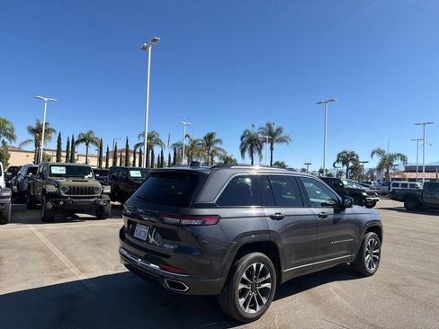 Used 2024 Jeep Grand Cherokee Overland w/ Trailer Tow Package AWD/4WD image 4
