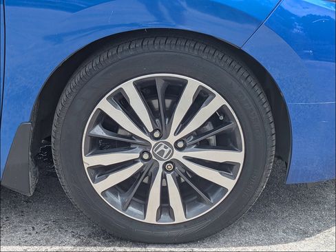 Used 2015 Honda Fit EX image 12