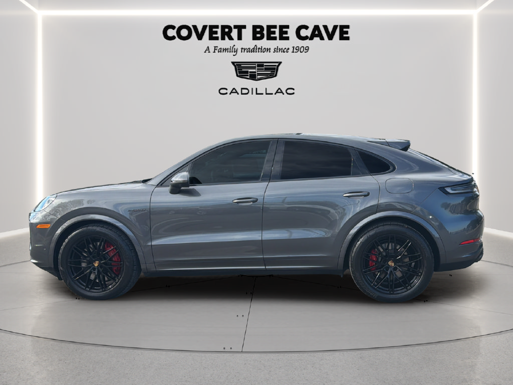 Used 2024 Porsche Cayenne S AWD/4WD image 4