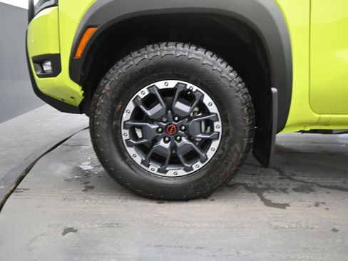 New 2026 Nissan Frontier PRO-4X w/ Pro-4x Convenience Package image 9