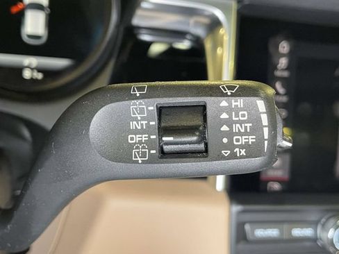 Certified 2020 Porsche Macan AWD/4WD image 45