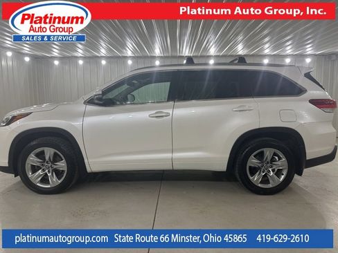 Used 2018 Toyota Highlander Limited image 2