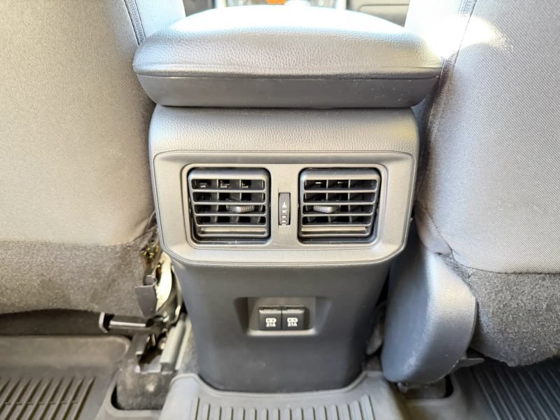 Used 2021 Toyota RAV4 XLE AWD/4WD image 19