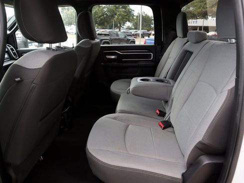 Used 2024 RAM 2500 Big Horn image 18