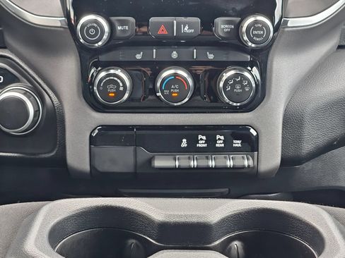 Used 2025 RAM 1500 Big Horn AWD/4WD image 13