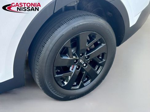 Used 2021 Kia Sorento S w/ Panoramic Sunroof Package AWD/4WD image 40