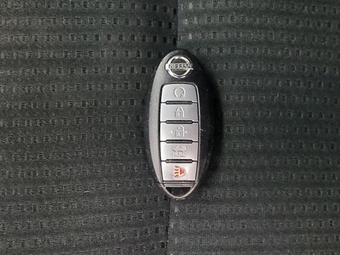 Used 2015 Nissan Altima 2.5 SV image 32