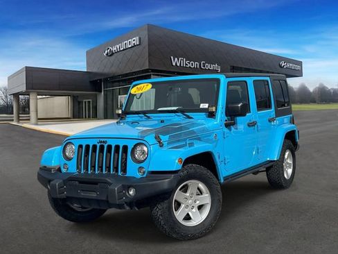 Used 2017 Jeep Wrangler Unlimited Sahara AWD/4WD image 1