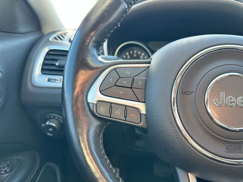 Used 2018 Jeep Compass Latitude w/ Cold Weather Group image 28