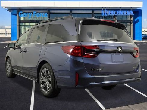 New 2026 Honda Odyssey Touring image 3