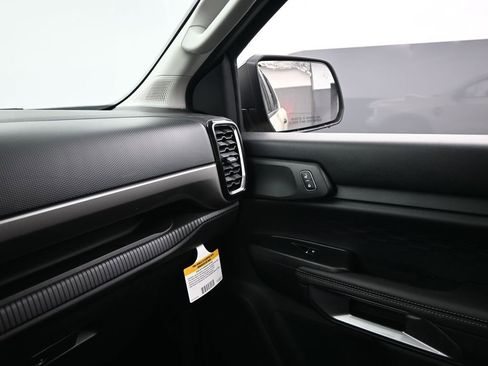 New 2025 Ford Ranger XLT w/ FX4 Off-Road Package AWD/4WD image 23