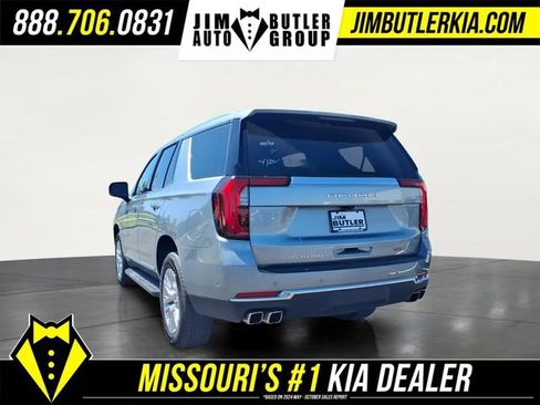 Used 2025 GMC Yukon Denali AWD/4WD image 5