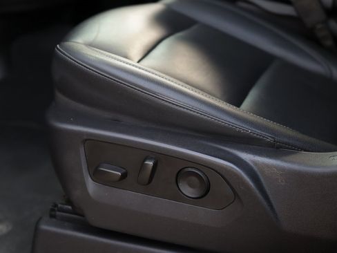 Used 2025 GMC Sierra 1500 SLT image 23