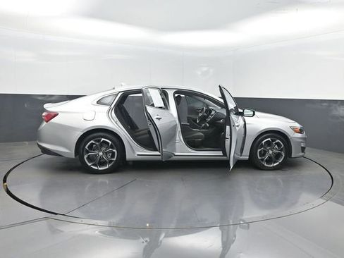 Used 2022 Chevrolet Malibu LT FWD image 39