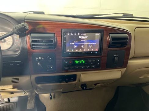 Used 2006 Ford F350 XL image 18