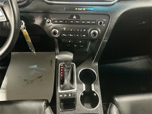 Used 2021 Kia Sportage S image 11