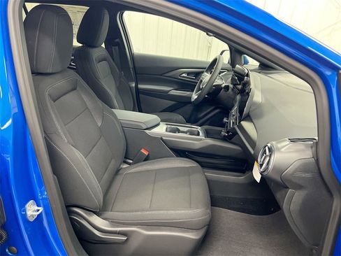 New 2026 Chevrolet Equinox EV LT image 22