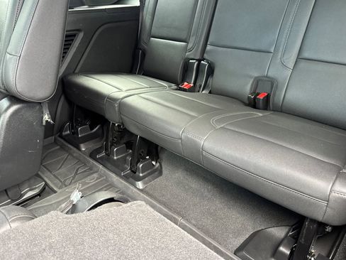 Used 2023 Chevrolet Tahoe LT w/ Luxury Package image 17