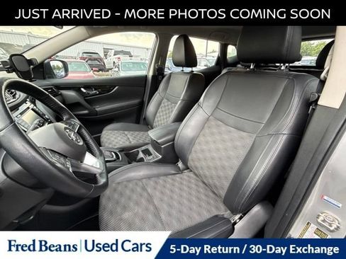 Certified 2022 Nissan Rogue Sport SV w/ Technology Package AWD/4WD image 17
