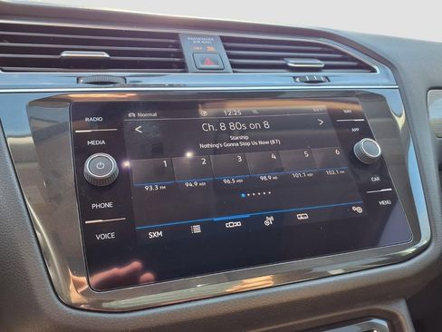 Used 2021 Volkswagen Tiguan SEL image 12