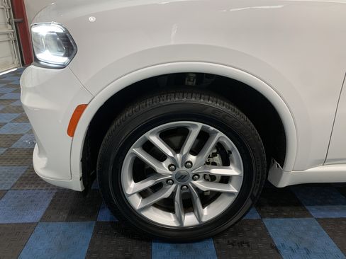 Used 2024 Dodge Durango GT image 9