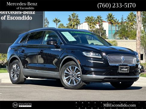 Used 2022 Lincoln Nautilus Reserve image 1