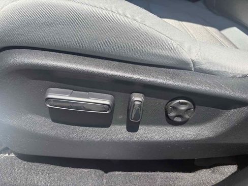 Used 2017 Honda CR-V EX image 21