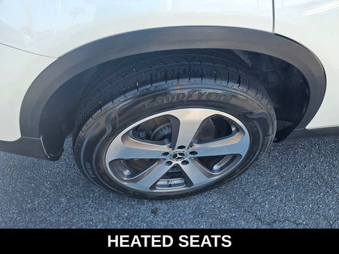 Used 2018 Mercedes-Benz GLC 300 4MATIC image 11