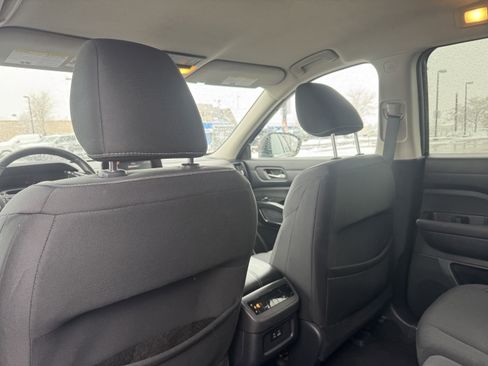 Used 2022 Nissan Pathfinder SV image 14